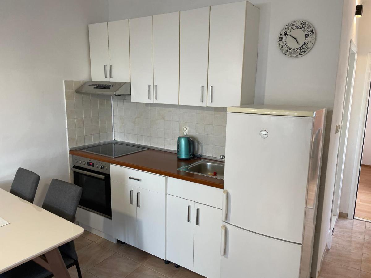 Apartment Dado Dugi Rat Bagian luar foto